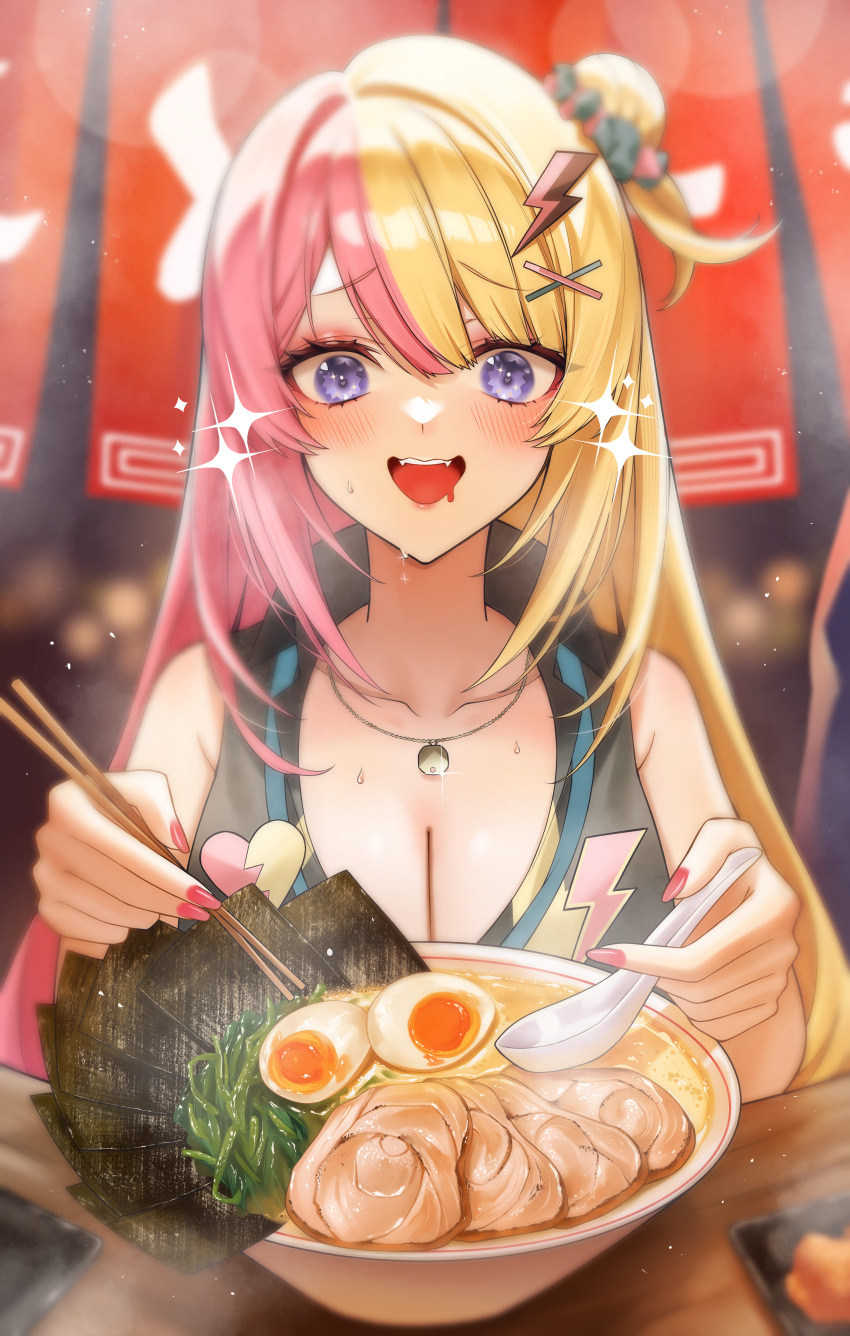 1girl absurdres bangs bare_shoulders blonde_hair breasts chopsticks cleavage collarbone drooling food gfpebs glint highres holding holding_chopsticks holding_spoon jewelry kotoka_torahime large_breasts mouth_drool multicolored_hair necklace nijisanji nijisanji_en noodles open_mouth pink_hair pink_nails purple_eyes ramen solo sparkle spoon two-tone_hair virtual_youtuber