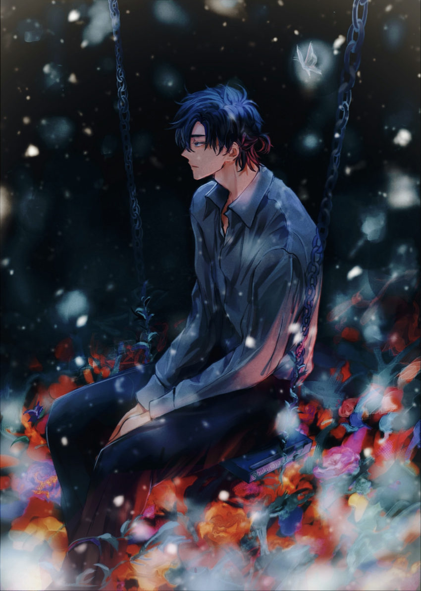 1boy absurdres bangs black_hair black_pants blue_shirt bug butterfly chain cheng_xiaoshi closed_mouth collared_shirt commentary feet_out_of_frame flower highres hukusaya long_sleeves male_focus pants red_flower shiguang_dailiren shirt short_hair sitting solo swing symbol-only_commentary