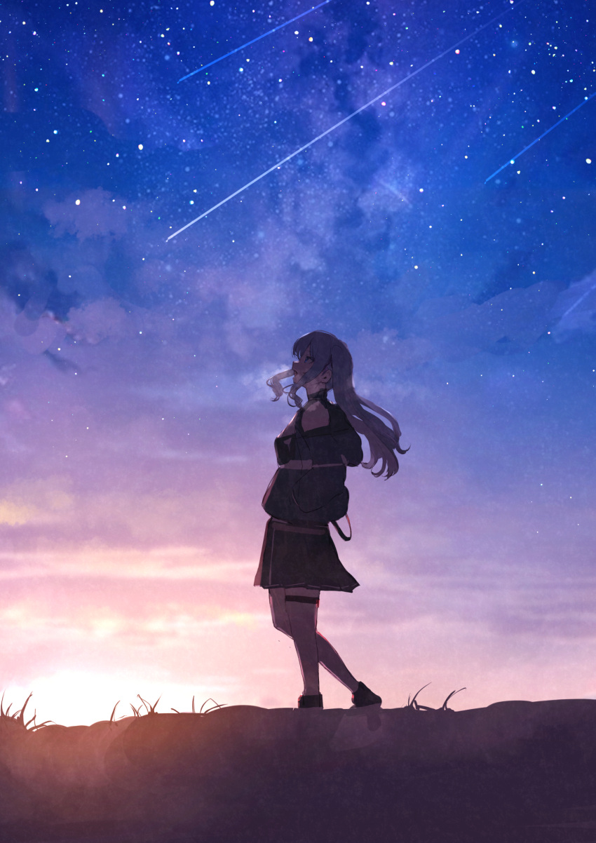 1girl blue_hair commentary_request facing_to_the_side from_side full_body gradient_sky hands_in_pockets highres hololive hoshimachi_suisei jacket long_hair looking_up mitsuru_(pixiv_34028718) open_mouth outdoors shooting_star sidelocks skirt sky solo star_(sky) starry_sky sunset thigh_strap virtual_youtuber walking wireless_earphones