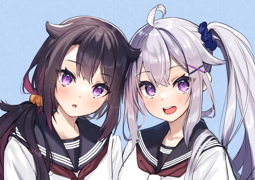 2girls :d :o absurdres ahoge bangs black_hair blue_background commentary_request hair_between_eyes hair_ornament hair_scrunchie highres long_hair long_sleeves low_ponytail multiple_girls open_mouth original purple_eyes sailor_collar school_uniform scrunchie serafuku setsuna_(miraichizu) shirono_mirai side_ponytail simple_background smile teeth upper_body upper_teeth_only white_hair zero_(miraichizu)