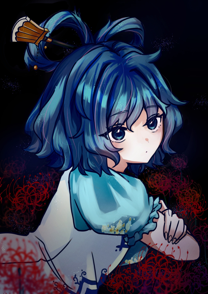 1girl absurdres bangs black_background blue_eyes blue_hair chisel closed_mouth crossed_arms flower hair_ornament hair_rings hair_stick highres kaku_seiga red_flower short_hair short_sleeves simple_background solo spider_lily touhou yuuri0902_12