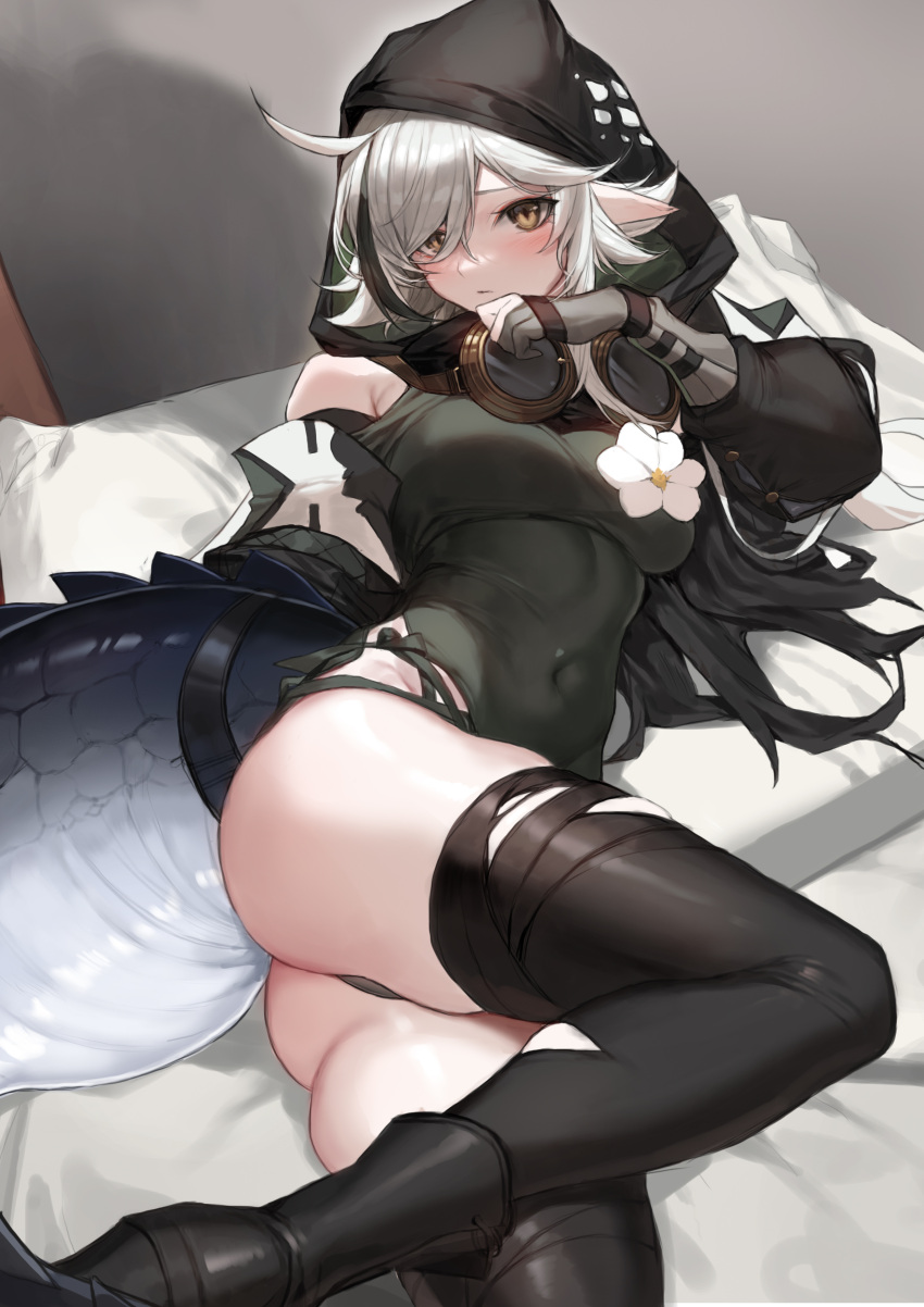 1girl absurdres arknights bangs black_hood black_thighhighs blush crocodilian_tail feet_out_of_frame flower gloves goggles goggles_around_neck highres hooded_shirt large_tail looking_at_viewer lying molyb multicolored_hair on_bed partially_fingerless_gloves pointy_ears solo tail tail_strap thighhighs thighs tomimi_(arknights) torn_clothes torn_thighhighs waist_cutout white_hair yellow_eyes