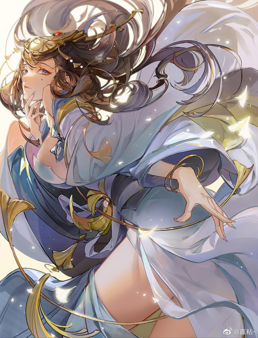 1girl bracelet brown_hair consort_yu_(wang_chuan_fenghua_lu) dress falling_petals floating from_side glowing_petals hand_on_own_face highres huanyoucai jewelry leg_up long_sleeves parted_lips petals red_eyeliner solo teeth thigh_gap thighs upper_body wang_chuan_feng_hua_lu white_dress