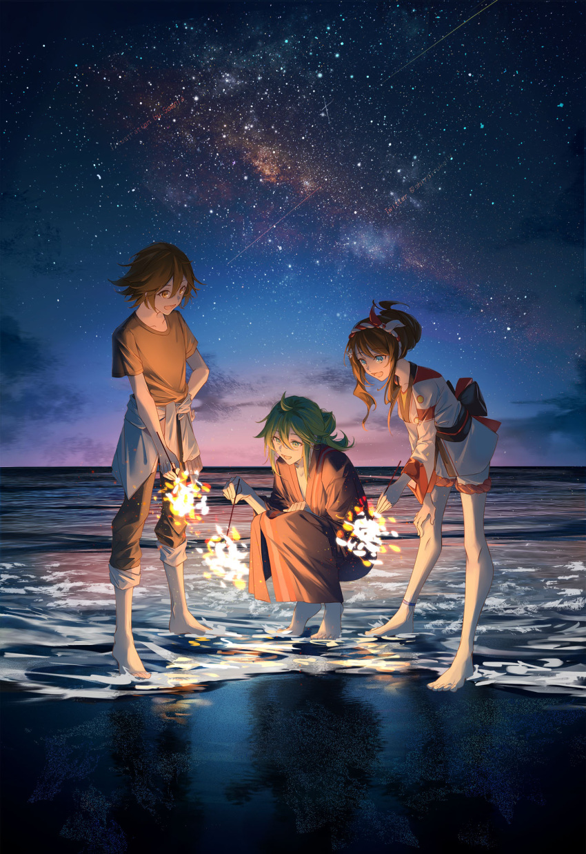 1girl 2boys bangs barefoot blue_eyes brown_eyes brown_hair brown_kimono brown_pants brown_shirt commentary_request fireworks green_eyes green_hair highres hilbert_(pokemon) hilda_(pokemon) hilda_(summer_2022)_(pokemon) holding holding_fireworks jacket japanese_clothes kimono knees long_hair looking_down multiple_boys n_(pokemon) n_(summer_2022)_(pokemon) night official_alternate_costume outdoors pants pokemon pokemon_(game) pokemon_bw pokemon_masters_ex revision shirt shooting_star shore short_hair short_sleeves shorts sidelocks sky somnia sparkler squatting standing star_(sky) t-shirt toes water white_jacket white_shorts