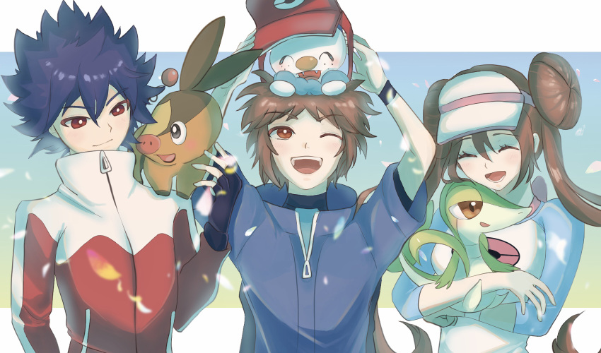 1girl 2boys ;d bangs black_gloves black_hair blue_jacket bright_pupils brown_eyes brown_hair closed_mouth clothed_pokemon commentary_request fingerless_gloves gloves hand_up happy highres holding holding_pokemon hugh_(pokemon) jacket long_hair multiple_boys nate_(pokemon) on_shoulder one_eye_closed open_mouth oshawott pokemon pokemon_(creature) pokemon_(game) pokemon_bw2 pokemon_on_shoulder raglan_sleeves red_eyes rosa_(pokemon) ryusa_(gjgd7445) shirt short_hair smile snivy starter_pokemon_trio teeth tepig tongue twintails upper_body upper_teeth_only visor_cap white_headwear white_pupils zipper_pull_tab