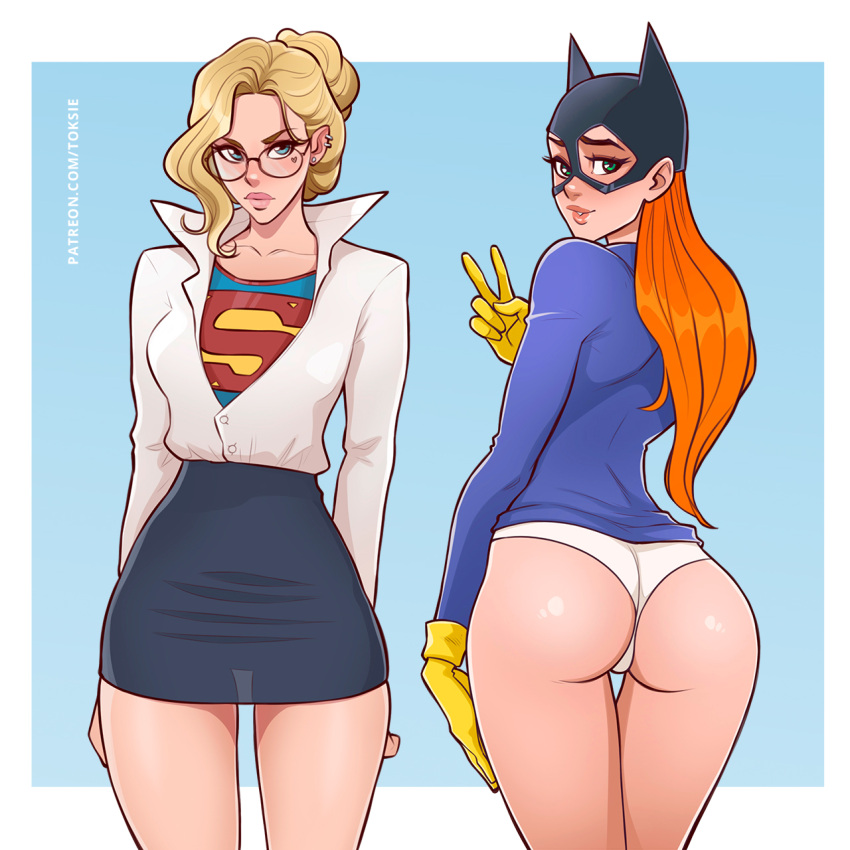 2girls artist_name ass ass_focus barbara_gordon batgirl batman_(series) blonde_hair blue_background blue_eyes bodysuit commentary dc_comics english_commentary glasses highres huge_ass long_hair looking_at_viewer looking_back mask multiple_girls panties patreon_username red_hair shirt simple_background skirt standing supergirl superhero superman_(series) superwoman toksieart underwear v white_shirt