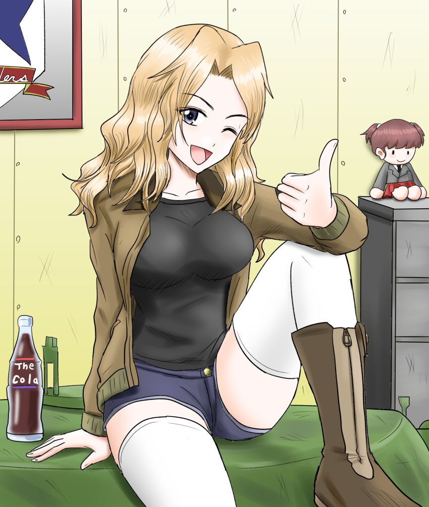 1girl ;d alisa_(girls_und_panzer) black_footwear black_shirt blonde_hair blue_eyes blue_shorts character_doll chest_of_drawers coca-cola commentary emblem girls_und_panzer hair_intakes harukai-i highres jacket kay_(girls_und_panzer) knee_up looking_at_viewer medium_hair on_table one_eye_closed open_clothes open_jacket open_mouth saunders_(emblem) saunders_military_uniform shirt short_shorts shorts sitting smile soda_bottle solo table thighhighs thumbs_up white_thighhighs zipper