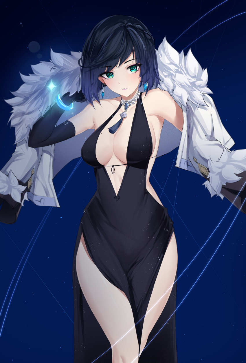 1girl absurdres arm_up armpits black_dress black_gloves black_hair blue_background breasts cleavage coat coat_on_shoulders cocktail_dress dress earrings elbow_gloves feint721 fur_trim genshin_impact gloves gradient_background green_eyes highres jewelry large_breasts looking_at_viewer mole mole_on_breast necklace no_bra parted_lips pelvic_curtain short_hair sideless_outfit sleeveless sleeveless_dress solo thighs white_coat yelan_(genshin_impact)