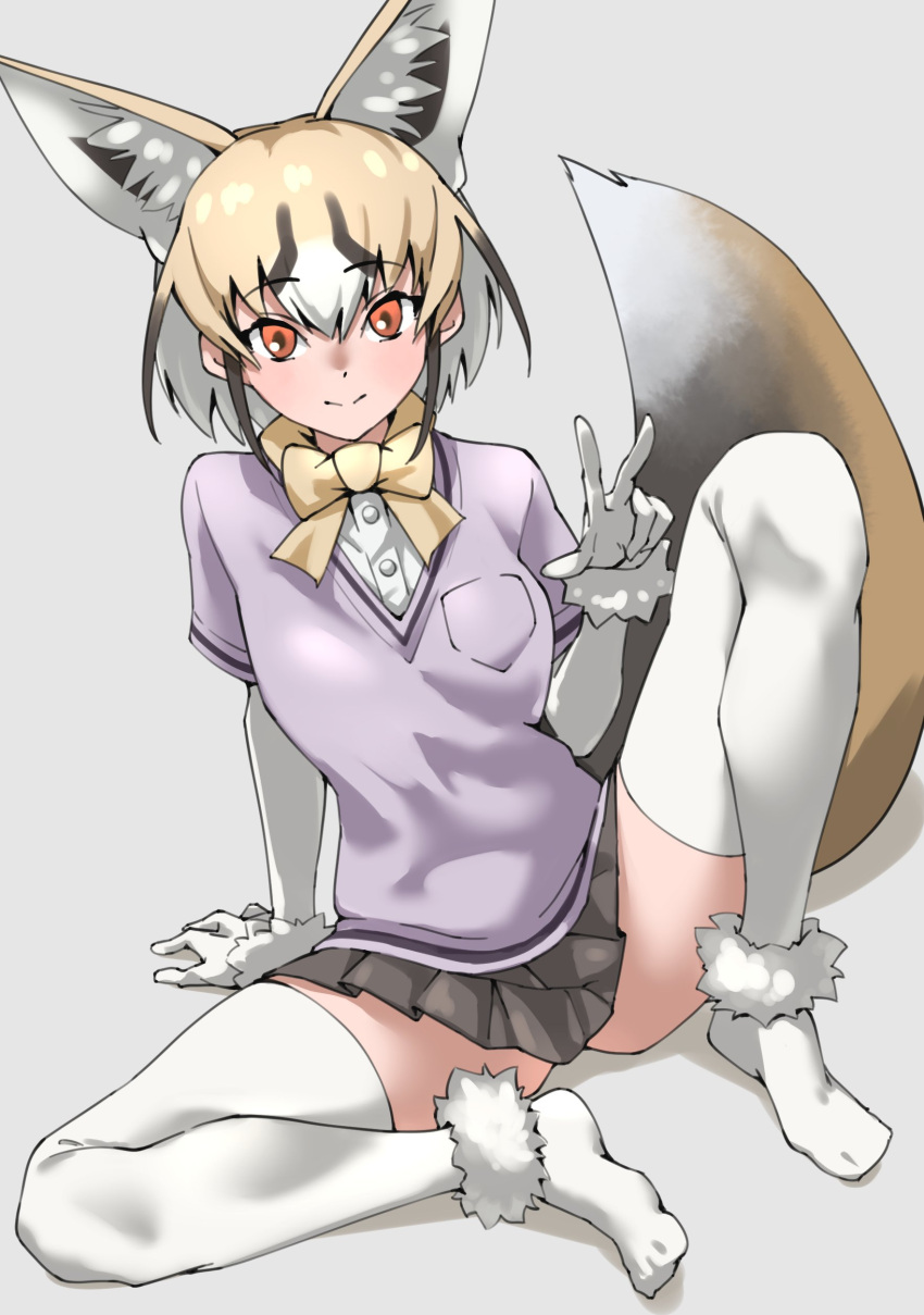 1girl absurdres animal_ears black_hair blonde_hair blush bow bowtie commentary_request elbow_gloves extra_ears fox_ears fox_girl fox_tail fur_trim gloves grey_skirt highres kemono_friends looking_at_viewer multicolored_hair no_shoes pink_shirt pleated_skirt red_eyes rueppell's_fox_(kemono_friends) shirt short_hair short_sleeves skirt solo t-shirt tail tanabe_(fueisei) thighhighs v white_fur white_gloves white_hair white_thighhighs yellow_bow yellow_bowtie zettai_ryouiki