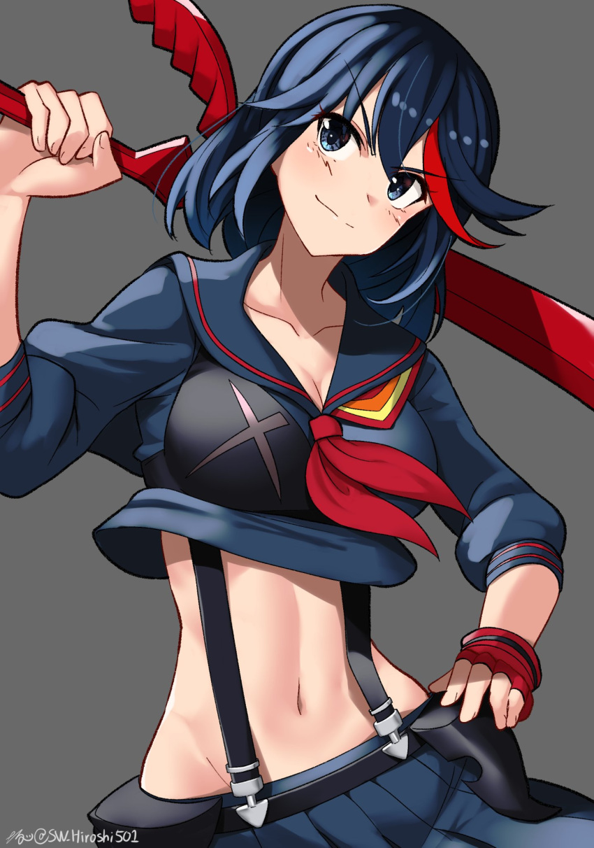 1girl black_hair blue_eyes blush breasts closed_mouth grey_background hand_on_hip highres hiroshi_(hunter-of-kct) kill_la_kill large_breasts looking_at_viewer matoi_ryuuko midriff navel scissor_blade_(kill_la_kill) senketsu short_hair simple_background smile solo