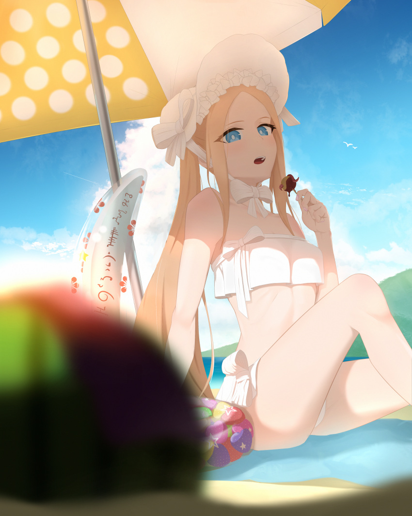 1girl abigail_williams_(fate) abigail_williams_(swimsuit_foreigner)_(fate) abigail_williams_(swimsuit_foreigner)_(third_ascension)_(fate) absurdres bangs bare_shoulders beach beach_umbrella bikini blonde_hair blue_eyes blue_sky blush bonnet bow breasts eating fate/grand_order fate_(series) food forehead hair_bow highres jing_rui_ovo long_hair looking_at_viewer miniskirt open_mouth parted_bangs sidelocks sitting skirt sky small_breasts solo swimsuit takoyaki thighs twintails umbrella very_long_hair white_bikini white_bow white_headwear