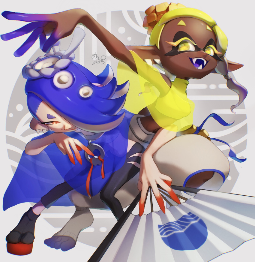 2girls blonde_hair blue_hair blue_tongue colored_tongue crop_top cross-shaped_pupils dark-skinned_female dark_skin fangs frye_(splatoon) grin hair_over_one_eye hand_fan highres holding holding_fan maplo multiple_girls open_mouth pointy_ears poncho shiver_(splatoon) sleeveless sleeveless_turtleneck smile splatoon_(series) splatoon_3 symbol-shaped_pupils tentacle_hair thick_eyebrows toeless_footwear turtleneck yellow_eyes