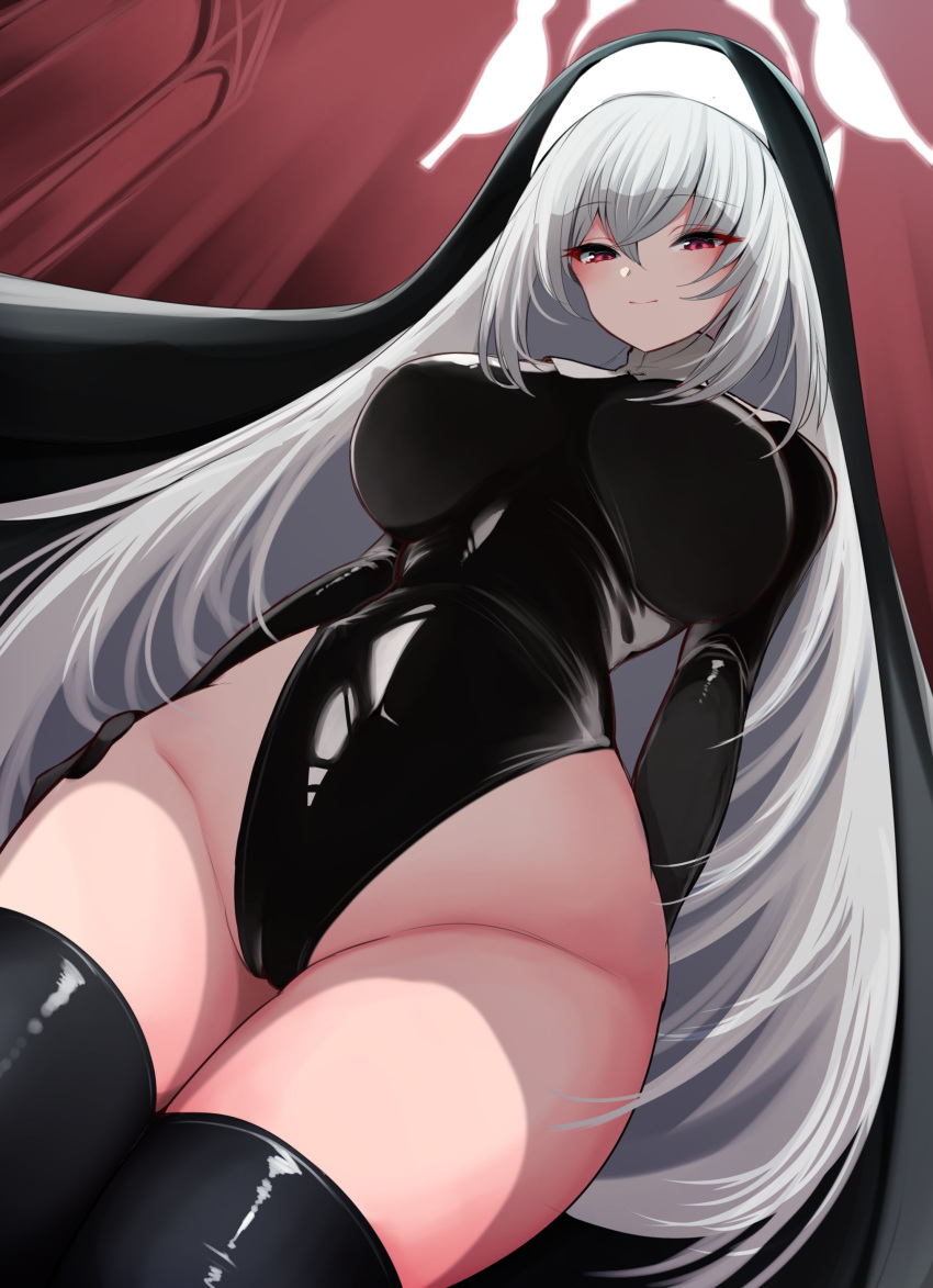 10eki_(tenchou) 1girl absurdres black_bodysuit black_leotard black_thighhighs blue_archive blush bodysuit breasts closed_mouth from_below grey_hair halo highres justina_follower_(blue_archive) large_breasts latex latex_leotard latex_thighhighs leotard long_hair looking_at_viewer looking_down nun red_eyes sakurako_(blue_archive) smile solo thighhighs very_long_hair