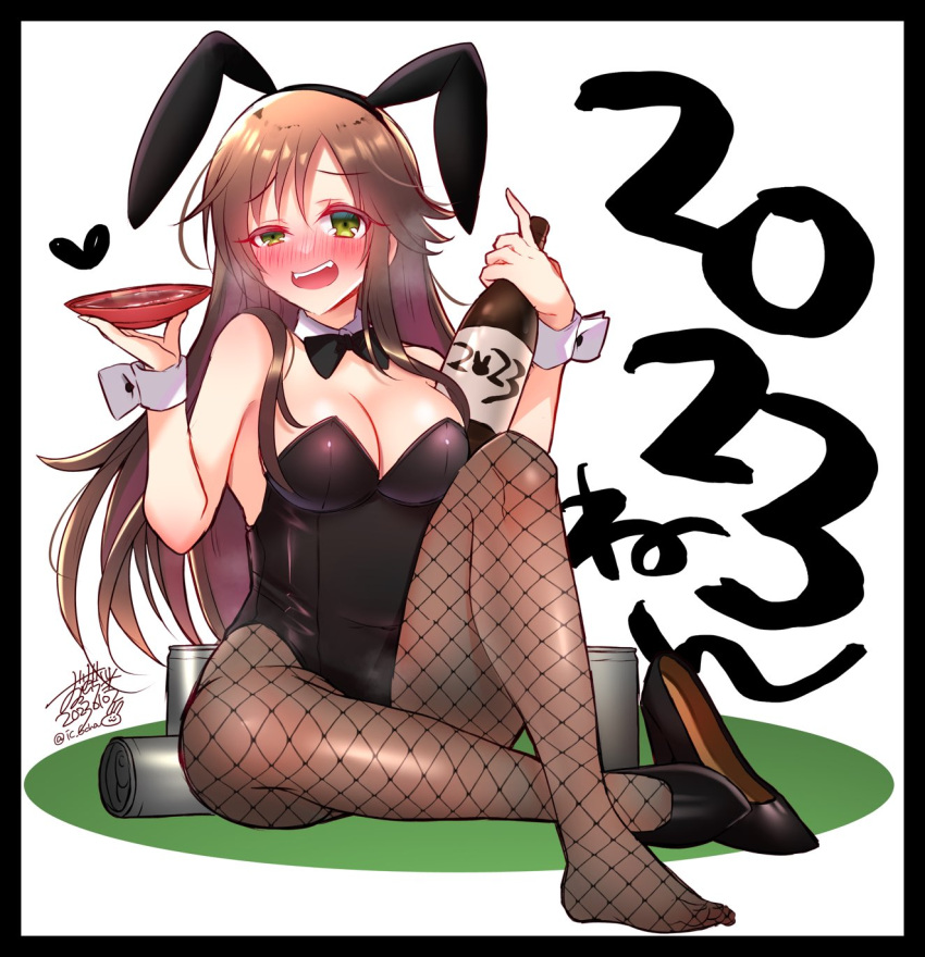 1girl black_bow black_bowtie black_leotard black_pantyhose blush bottle bow bowtie breasts brown_hair cleavage cup detached_collar drunk fishnet_pantyhose fishnets full-face_blush highres himekawa_yuki holding holding_bottle holding_cup idolmaster idolmaster_cinderella_girls knee_up large_breasts leotard long_hair looking_at_viewer pantyhose playboy_bunny sakazuki sake_bottle shoes signature single_shoe solo straight_hair suzunari_ichigo_(rokkencyaya) uneven_eyes