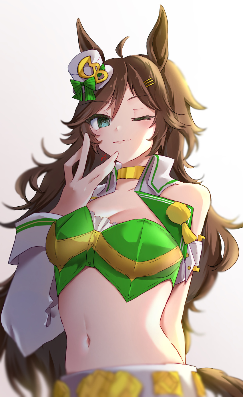 1girl absurdres ahoge animal_ears arm_strap bare_shoulders blue_eyes bow breasts brown_hair choker cleavage commentary_request crop_top gradient_background green_bow green_shirt grey_background hand_up hat hat_bow highres horse_ears jacket long_hair long_sleeves looking_at_viewer medium_breasts midriff mini_hat mini_top_hat mr._c.b._(umamusume) navel nekokuro_(geja5355) one_eye_closed open_clothes open_jacket shirt single_sleeve solo stomach strapless strapless_shirt top_hat umamusume upper_body very_long_hair white_background white_headwear white_jacket yellow_choker