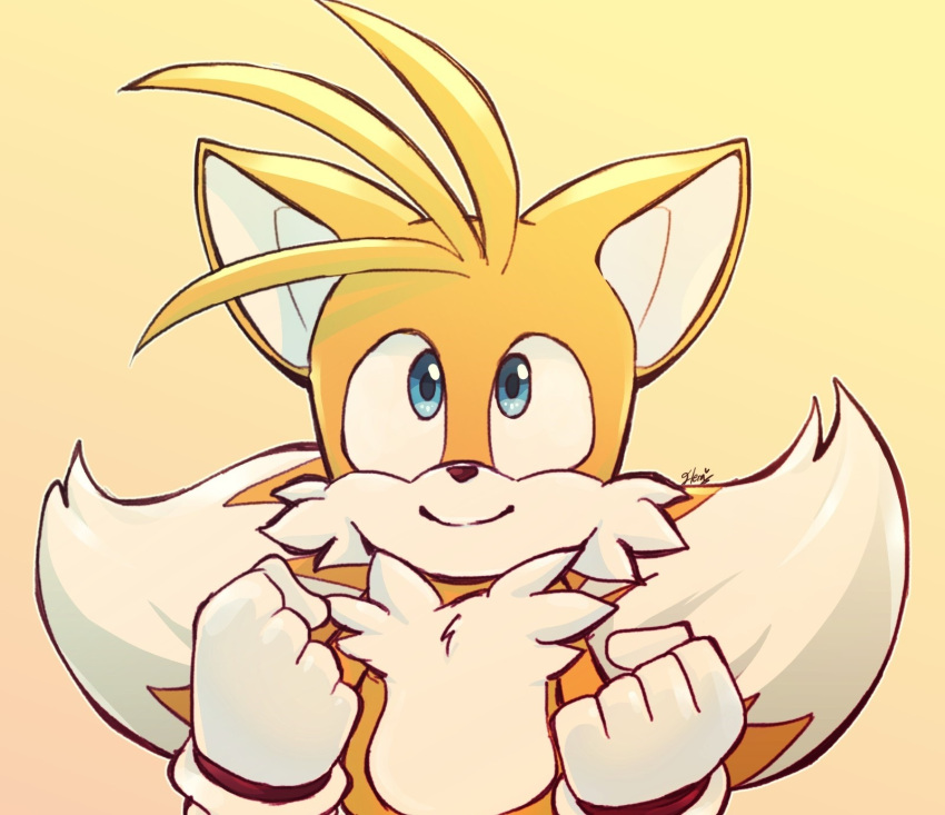 1boy animal_ears blue_eyes clenched_hands fox_boy fox_ears fox_tail furry furry_male gloves hera_souflee highres male_focus multiple_tails smile solo sonic_(series) tail tails_(sonic) two_tails white_gloves