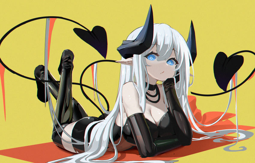 1girl arm_rest arm_support bare_shoulders black_choker black_dress black_footwear black_gloves blue_eyes boots breasts choker cleavage closed_mouth demon_girl demon_horns demon_tail dress elbow_gloves eyelashes full_body gloves grey_hair hair_between_eyes hair_spread_out head_on_hand head_rest highres horns huizhiyin jewelry large_breasts latex latex_gloves long_hair looking_at_viewer lying multiple_necklaces multiple_tails necklace on_stomach original pale_skin pointy_ears shiny_clothes short_dress sideways_glance sleeveless sleeveless_dress solo straight_hair tail tail_raised thigh_boots tight_clothes two_tails very_long_hair yellow_background zettai_ryouiki