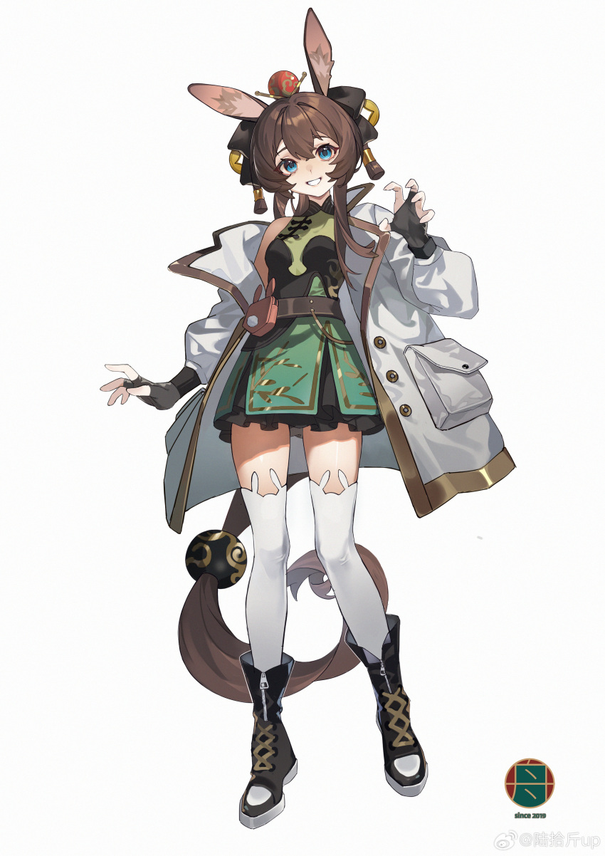 1girl absurdly_long_hair absurdres alternate_costume amiya_(arknights) animal_ear_legwear animal_ears arknights bare_shoulders black_bow black_dress black_footwear black_gloves blue_eyes boots bow breasts brown_hair claw_pose dress fingerless_gloves full_body gloves hair_bow hair_ornament highres jacket long_hair lushi_jin_up open_clothes open_jacket ponytail rabbit_ears rabbit_girl sidelocks sleeveless sleeveless_dress small_breasts solo standing tachi-e thighhighs very_long_hair weibo_logo weibo_username white_jacket white_thighhighs