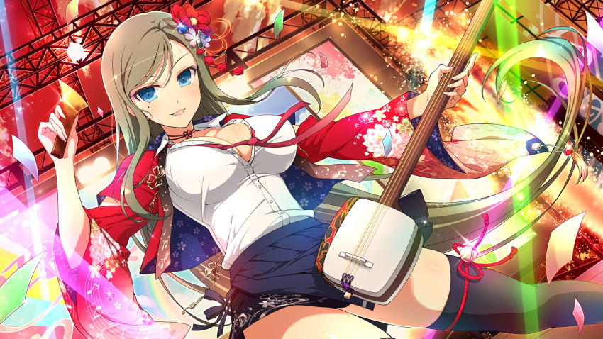 1girl bachi bell black_thighhighs blue_eyes blush breasts choker cleavage eighth_note flower fuga_(senran_kagura) green_hair hair_flower hair_ornament highres holding holding_instrument holding_plectrum instrument japanese_clothes jingle_bell large_breasts long_hair looking_at_viewer loose_necktie mole mole_under_eye musical_note musical_note_hair_ornament necktie official_alternate_costume official_art open_clothes open_mouth open_shirt plectrum red_flower red_sky senran_kagura senran_kagura_new_link senran_kagura_new_wave shamisen skirt sky smile solo stage stage_lights thighhighs very_long_hair yaegashi_nan