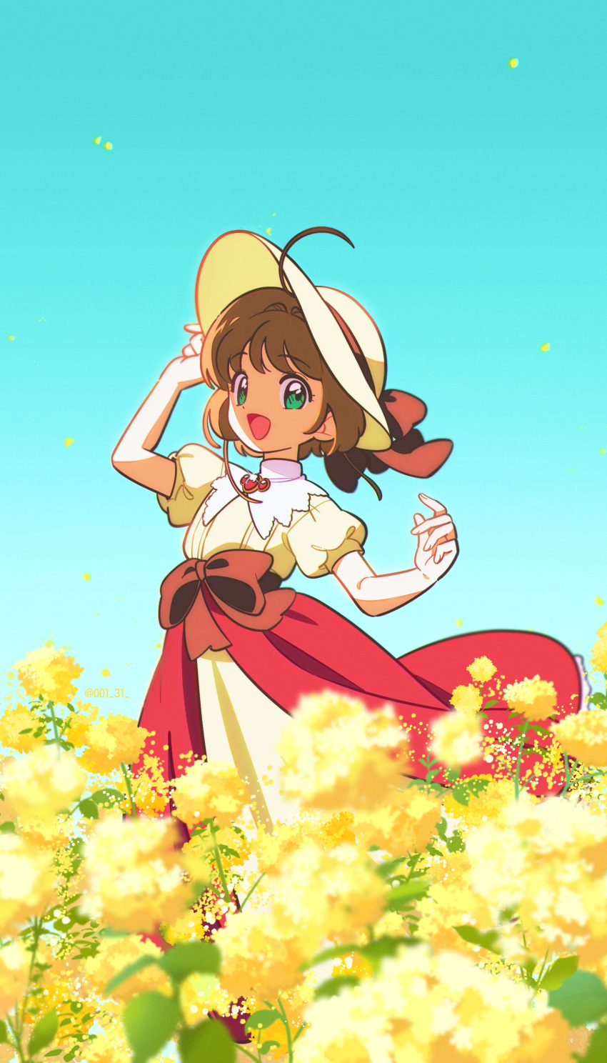 1girl absurdres ahoge blue_sky blurry brown_hair cardcaptor_sakura chueog depth_of_field dress flower gradient_sky green_eyes hat highres kinomoto_sakura overskirt puffy_short_sleeves puffy_sleeves short_hair short_sleeves sky smile solo sun_hat white_headwear yellow_dress