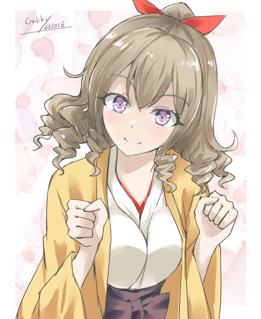 1girl drill_hair gakky hair_between_eyes hair_ribbon haori hatakaze_(kancolle) highres japanese_clothes kantai_collection kimono light_brown_hair looking_at_viewer meiji_schoolgirl_uniform one-hour_drawing_challenge ponytail purple_eyes red_ribbon ribbon smile solo upper_body white_kimono