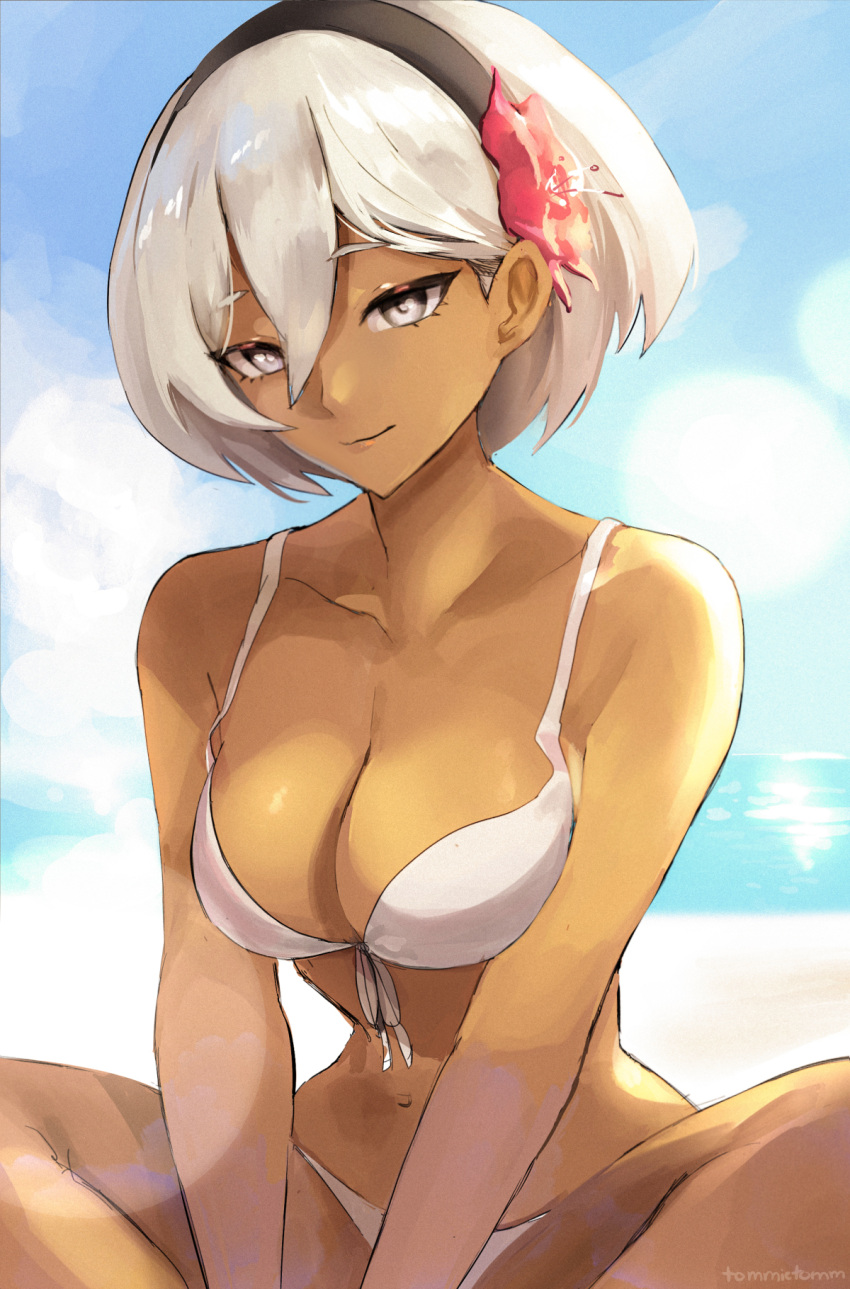 1girl artist_name bea_(pokemon) bikini black_hairband breasts cleavage collarbone flower front-tie_bikini_top front-tie_top grey_eyes grey_hair hair_between_eyes hair_flower hair_ornament hairband hibiscus highres indian_style large_breasts looking_at_viewer navel ocean outdoors pokemon pokemon_(game) pokemon_swsh short_hair sitting sky smile solo swimsuit tan tommy_(kingdukeee) white_bikini