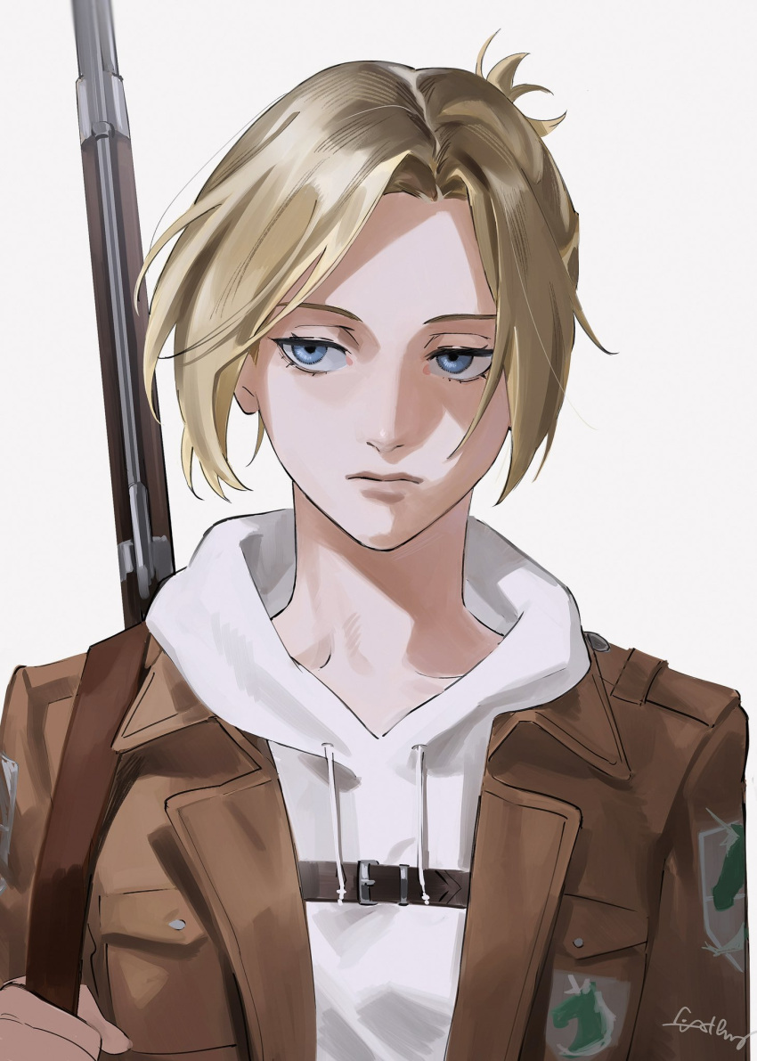 1girl annie_leonhardt blonde_hair blue_eyes brown_jacket chest_belt expressionless highres holding_strap hood hoodie jacket looking_to_the_side parted_bangs pocket roru_(lol_dessin) shingeki_no_kyojin short_hair sideways_glance signature simple_background solo upper_body weapon weapon_on_back white_background white_hoodie