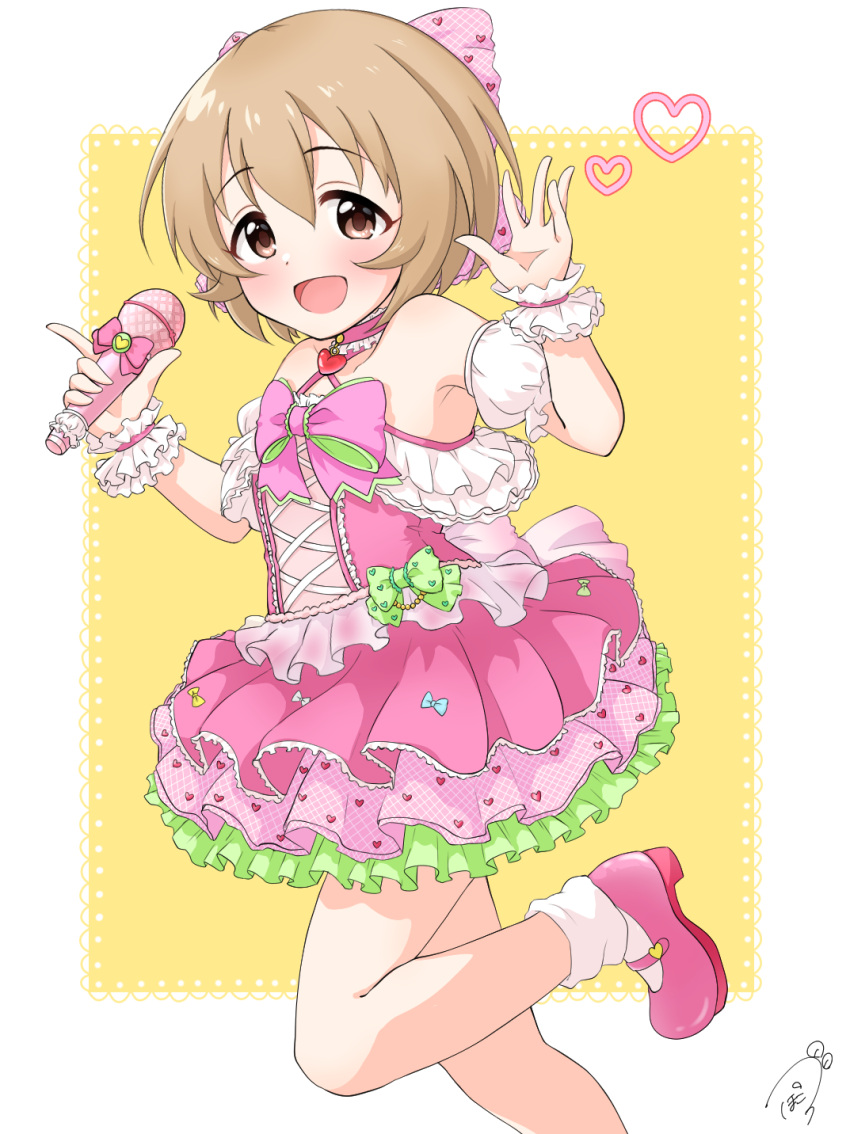 1girl bare_shoulders blush border bow bowtie brown_eyes brown_hair cowboy_shot detached_sleeves dot_nose dress flat_chest frilled_dress frills from_side funxy_k green_ribbon hair_bow hair_ribbon hands_up heart highres holding holding_microphone idolmaster idolmaster_cinderella_girls idolmaster_cinderella_girls_starlight_stage koga_koharu layered_dress leg_up looking_at_viewer mary_janes microphone multicolored_clothes multicolored_dress open_hand open_mouth outside_border pink_bow pink_bowtie pink_footwear pink_ribbon ribbon scrunchie shoes short_hair signature sleeveless sleeveless_dress smile socks standing standing_on_one_leg white_border white_scrunchie white_sleeves white_socks wrist_scrunchie yellow_background