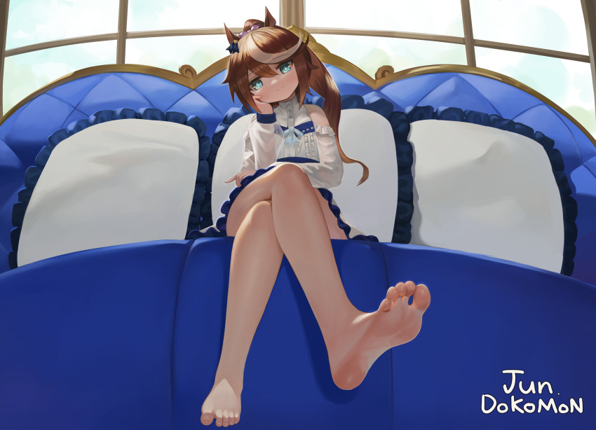 1girl absurdres alternate_costume animal_ears bare_legs bare_shoulders barefoot blue_eyes brown_hair couch crossed_legs detached_sleeves dokomon ear_ornament feet hair_ornament head_on_hand highres horse_ears horse_girl long_hair looking_at_viewer multicolored_hair on_couch pillow ponytail sitting soles streaked_hair toenails toes tokai_teio_(umamusume) umamusume white_hair