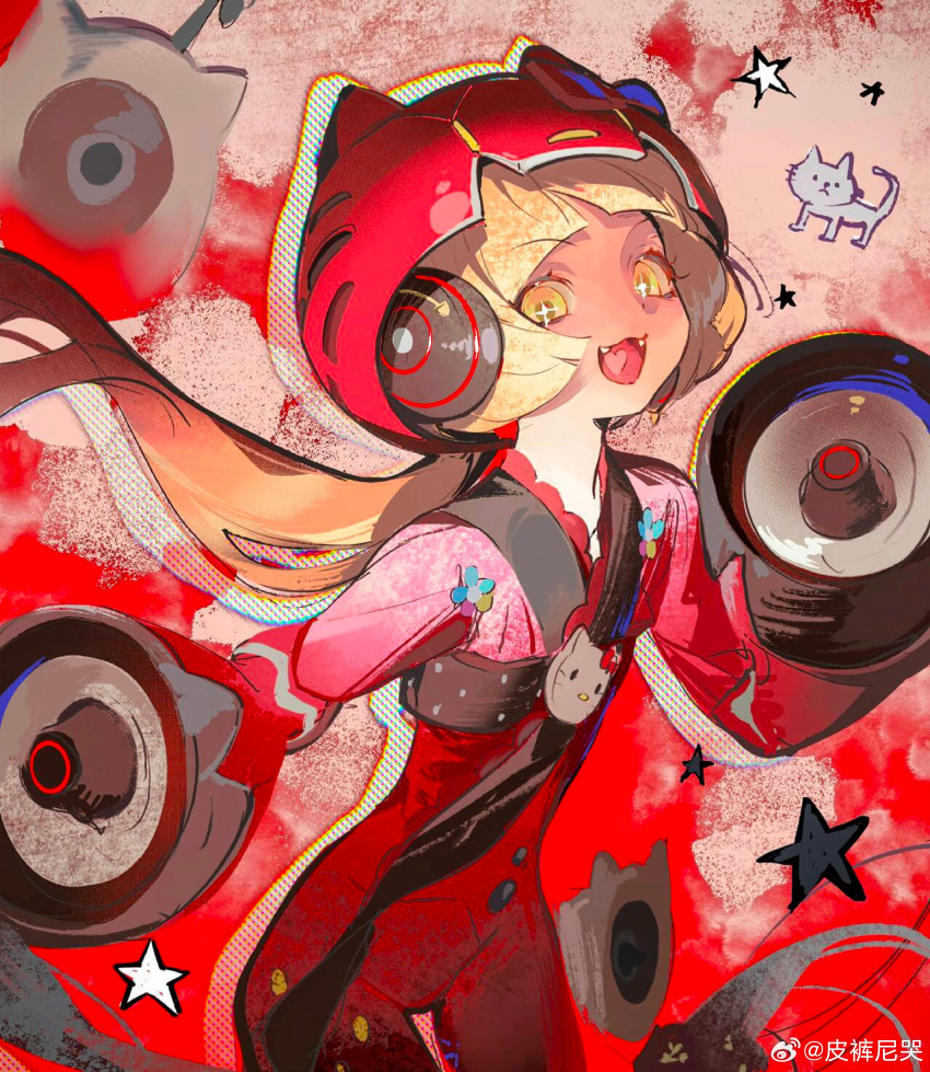 +_+ 1girl :3 abstract_background absurdres blonde_hair blunt_bangs bodysuit cat cat_helmet character_charm charm_(object) chinese_commentary commentary_request cowboy_shot drop_shadow fangs floating_hair halftone headphones heart heart_in_mouth hello_kitty helmet highres la_campanella_(gmfzge) leaning_forward long_hair long_sleeves looking_at_viewer low_ponytail nekomura_iroha open_mouth red_background red_bodysuit red_headwear sanrio shoulder_strap solo speaker vocaloid weibo_logo weibo_username yellow_eyes