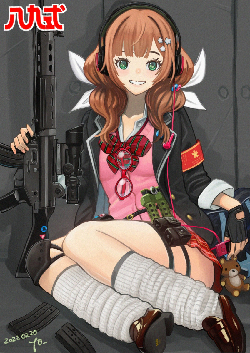 acog armband assault_rifle bag black_gloves black_jacket blunt_bangs blush breasts brown_footwear brown_hair clenched_teeth digital_media_player explosive fingerless_gloves girls'_frontline glasses gloves green_eyes grenade gun hair_ornament hair_ribbon headphones highres hirasawa_you holding holding_gun holding_weapon howa_type_89 howa_type_89_(girls'_frontline) jacket knee_pads long_hair long_neck looking_at_viewer loose_socks m84_stun_grenade pink_shirt red_armband red_ribbon red_skirt ribbon rifle shirt simple_background single_knee_pad sitting skirt small_breasts smile socks stanag_magazine stuffed_animal stuffed_toy teddy_bear teeth thigh_pouch thigh_strap thighs weapon white_ribbon