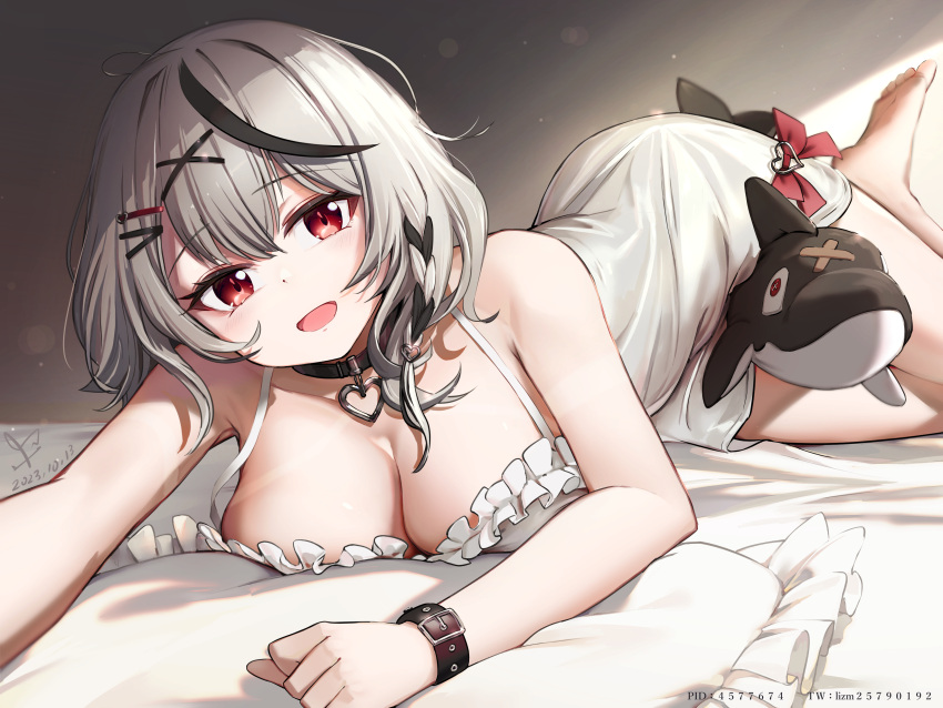 1girl absurdres barefoot belt_collar between_legs black_collar black_hair blush breasts camisole cleavage collar grey_hair hair_ornament hairpin highres hololive large_breasts looking_at_viewer medium_hair multicolored_hair open_mouth qiaogun_damodao red_eyes sakamata_chloe sakamata_chloe_(1st_costume) smile solo streaked_hair virtual_youtuber white_camisole x_hair_ornament