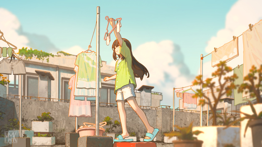 1girl absurdres arm_up black_hair blue_footwear blue_sky chinese_commentary cloud cloudy_sky commentary_request day drying drying_clothes flower_pot full_body green_shirt highres holding_clothes_hanger house hua_ming_wink long_hair looking_at_object original outdoors sandals shirt short_sleeves shorts sky smile solo standing white_shorts