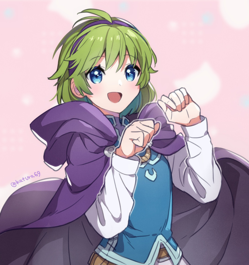 1girl :d absurdres belt blue_eyes cape commentary_request fire_emblem fire_emblem:_the_blazing_blade fire_emblem_heroes green_hair hairband highres juria0801 long_sleeves nino_(fire_emblem) open_mouth paw_pose paw_print pink_background pouch purple_cape purple_hairband shirt short_hair simple_background smile solo twitter_username upper_body white_shirt