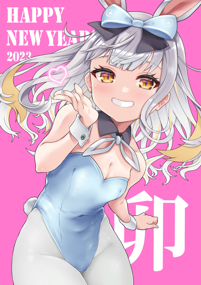 1girl 2023 absurdres animal_ears blonde_hair blue_leotard bow breasts brown_eyes cleavage commentary_request covered_navel detached_collar grey_hair grey_pantyhose grin hair_bow happy_new_year heart highres leotard long_hair looking_at_viewer mochizuki_himari multicolored_hair pantyhose pink_background playboy_bunny rabbit_ears rabbit_girl rabbit_tail simple_background small_breasts smile solo strapless strapless_leotard streaked_hair tail uni_create virtual_youtuber wrist_cuffs yunagi921