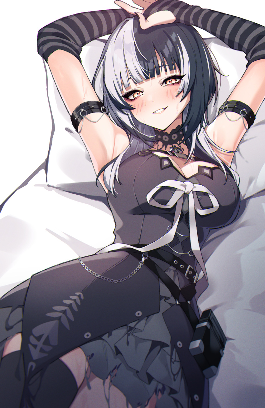 1girl absurdres arm_strap armpits arms_up bed_sheet belt black_belt black_dress black_hair black_thighhighs blush breasts chain choker dress elbow_gloves fingerless_gloves gloves grin highres hololive hololive_english holster large_breasts long_hair lying multicolored_hair on_back pillow seion shiori_novella smile solo split-color_hair striped striped_gloves teeth thighhighs two-tone_hair virtual_youtuber white_hair yellow_eyes