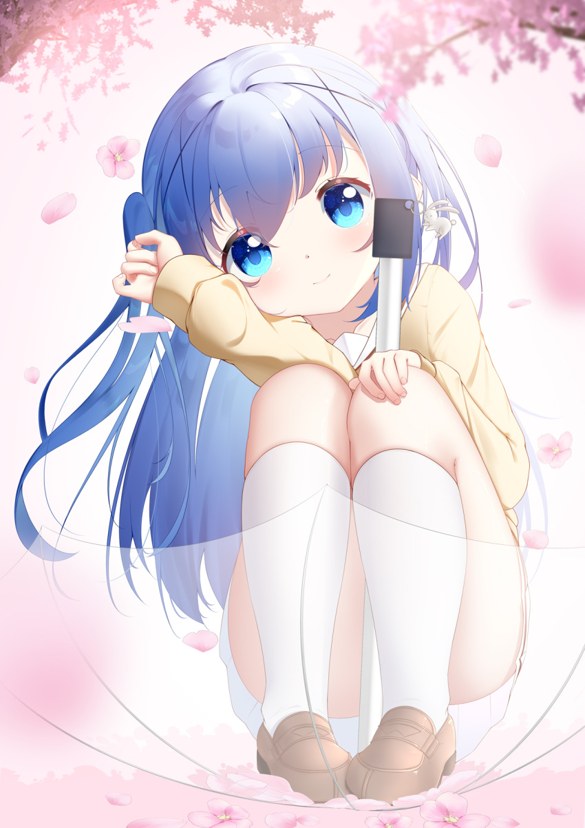 1girl blue_eyes blue_hair brown_footwear cherry_blossoms dian_zhi_sang gochuumon_wa_usagi_desu_ka? hair_ornament highres kafuu_chino school_uniform socks squatting umbrella white_socks x_hair_ornament