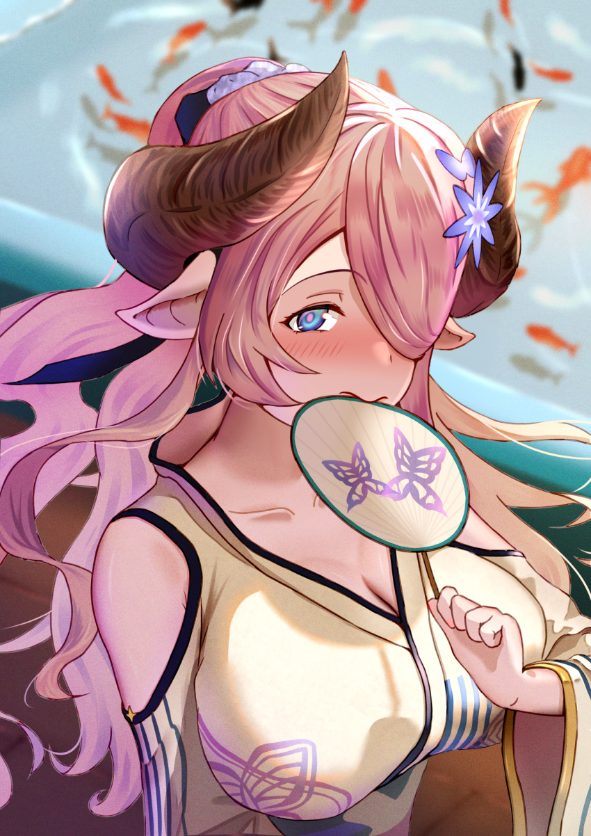 1girl blue_eyes blurry blush breasts cleavage collarbone depth_of_field draph fan_to_mouth granblue_fantasy hair_over_one_eye hand_fan highres horns japanese_clothes kimono koi large_breasts long_hair narmaya_(granblue_fantasy) parted_bangs pink_hair pink_pupils pizzicato_il pointy_ears ponytail solo very_long_hair wide_sleeves yukata