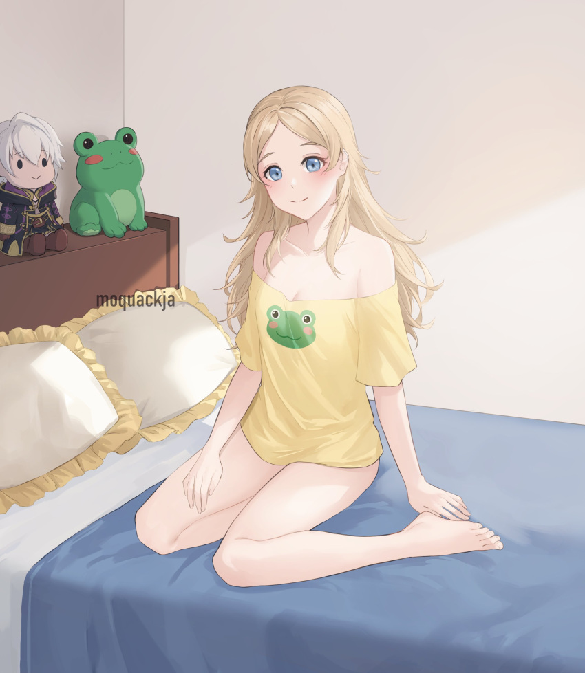 1girl absurdres alternate_hairstyle animal_print artist_name bare_shoulders barefoot bed blonde_hair blue_eyes character_doll closed_mouth collarbone commission fire_emblem fire_emblem_awakening frog_print hair_down highres indoors lissa_(fire_emblem) long_hair looking_at_viewer moja_(rainpoow) off-shoulder_shirt off_shoulder parted_bangs pillow robin_(fire_emblem) robin_(male)_(fire_emblem) shirt sitting solo stuffed_animal stuffed_toy yellow_shirt yokozuwari