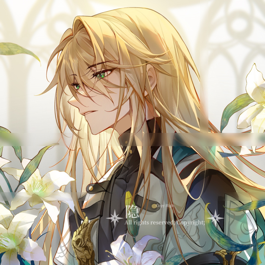 1boy black_shirt blonde_hair blurry blurry_background coat eyes_visible_through_hair flower green_eyes hair_between_eyes hair_intakes highres honkai:_star_rail honkai_(series) leaf lily_(flower) long_bangs long_hair looking_ahead luocha_(honkai:_star_rail) male_focus parted_lips shirt solo turtleneck upper_body white_coat white_flower white_lily yin01582942