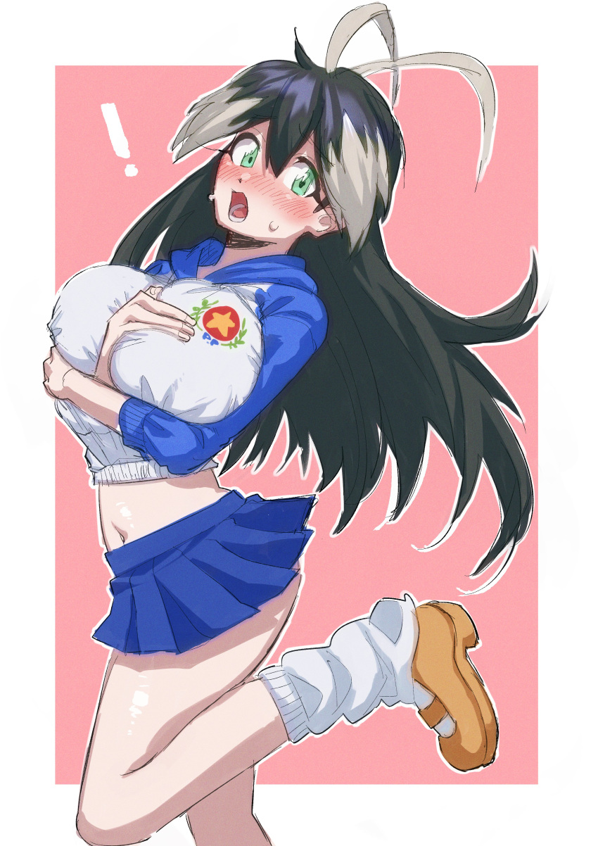 1girl absurdres arcade_gamer_fubuki black_hair blush breasts green_eyes grey_hair highres hood hoodie large_breasts long_hair looking_at_viewer multicolored_hair open_mouth pink_background sakuragasaki_fubuki sasar1211 shoes simple_background skirt socks solo two-tone_hair