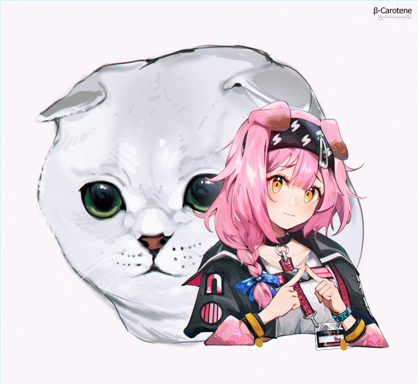 1girl absurdres animal animal_ears arknights black_collar black_hairband blue_bow bow braid cat cat_ears closed_mouth collar commentary cropped_torso goldenglow_(arknights) green_eyes hair_between_eyes hair_bow hair_over_shoulder hairband highres jacket lightning_bolt_print long_hair long_sleeves looking_at_viewer lufi_ays open_clothes open_jacket orange_eyes pink_hair pink_jacket print_hairband puffy_long_sleeves puffy_sleeves purple_background scottish_fold shirt simple_background single_braid solo upper_body wavy_mouth white_shirt