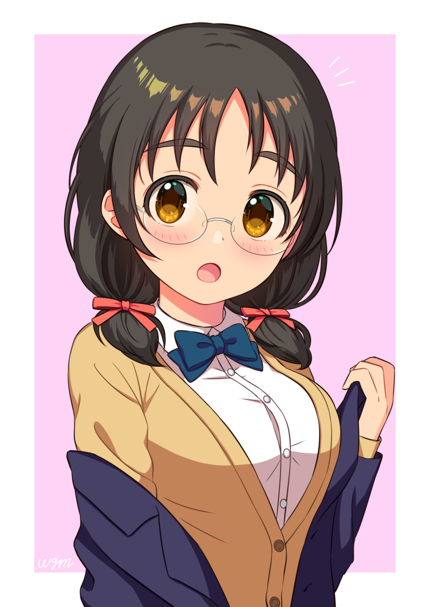 1girl asano_fuka black_hair blue_bow blue_bowtie blue_jacket blush bow bowtie breasts brown_cardigan brown_eyes cardigan dot_nose glasses hair_bow hair_ribbon highres idolmaster idolmaster_cinderella_girls idolmaster_cinderella_girls_starlight_stage jacket large_breasts long_sleeves looking_at_viewer low_twintails off_shoulder open_mouth pink_background red_ribbon ribbon shirt short_hair simple_background solo twintails wgm_oekaki white_shirt