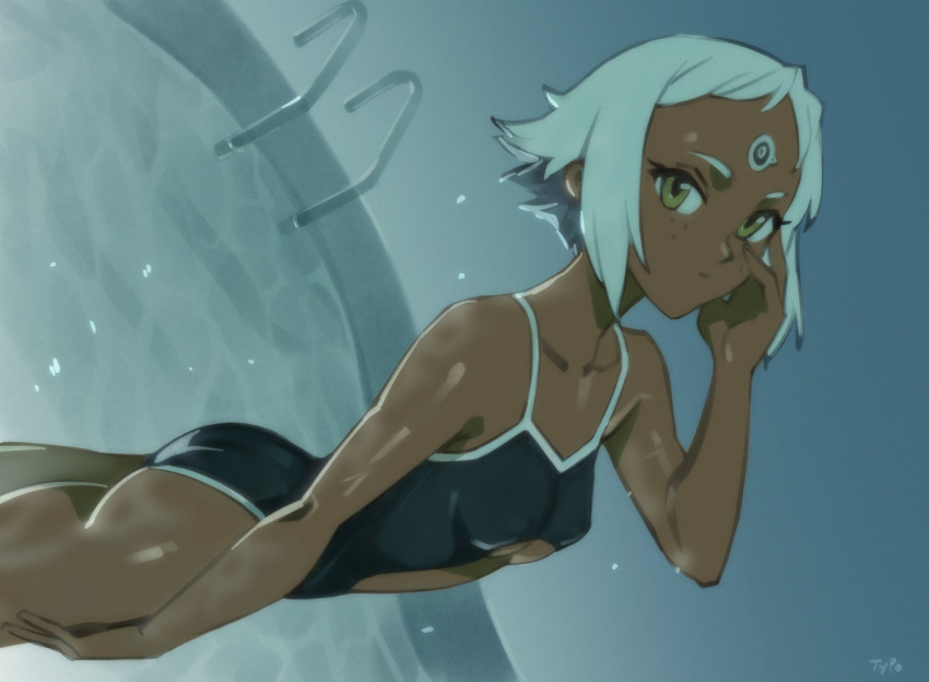 1girl artist_name ass bare_arms bare_shoulders black_one-piece_swimsuit breasts collarbone dark-skinned_female dark_skin facial_mark forehead_mark freckles green_eyes hand_on_own_cheek hand_on_own_face hand_up highres lal'c_mellk_mal looking_at_viewer one-piece_swimsuit optionaltypo short_hair small_breasts solo swimsuit top_wo_nerae_2! water_drop white_hair