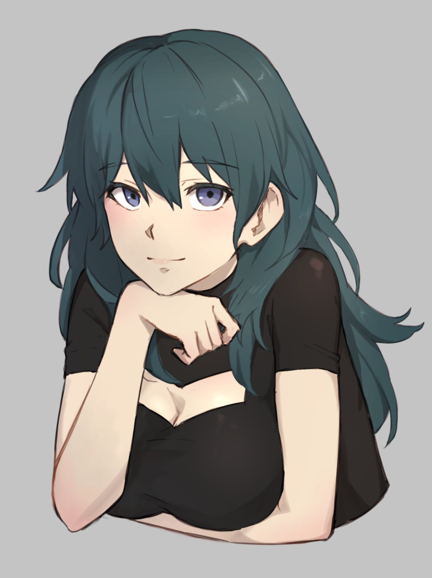 1girl black_sweater blue_hair blush breasts byleth_(female)_(fire_emblem) byleth_(fire_emblem) cleavage_cutout closed_mouth clothing_cutout commentary_request cropped_torso fire_emblem fire_emblem:_three_houses grey_background hair_between_eyes head_rest highres large_breasts long_hair looking_at_viewer purple_eyes short_sleeves simple_background smile solo sweater zuzu_(ywpd8853)