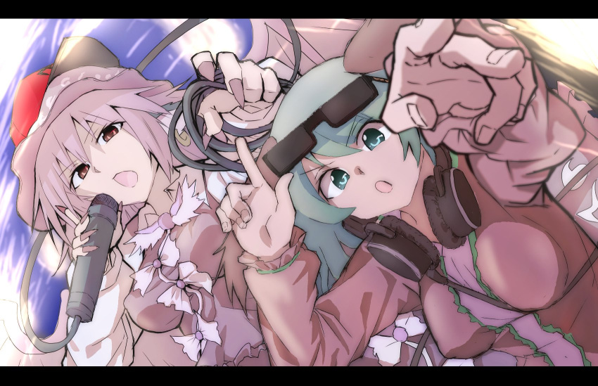 2girls animal_ears bird_ears bird_wings brown_dress brown_headwear brown_nails choujuu_gigaku dog_ears dress earrings eyewear_on_head fingernails green_eyes green_hair hair_between_eyes hat headphones headphones_around_neck highres holding holding_microphone jewelry kasodani_kyouko long_fingernails long_sleeves microphone multiple_girls mystia_lorelei nail_polish open_mouth pink_dress pink_eyes pink_hair sharp_fingernails shinmon_akika short_hair single_earring sunglasses touhou white_wings winged_hat wings