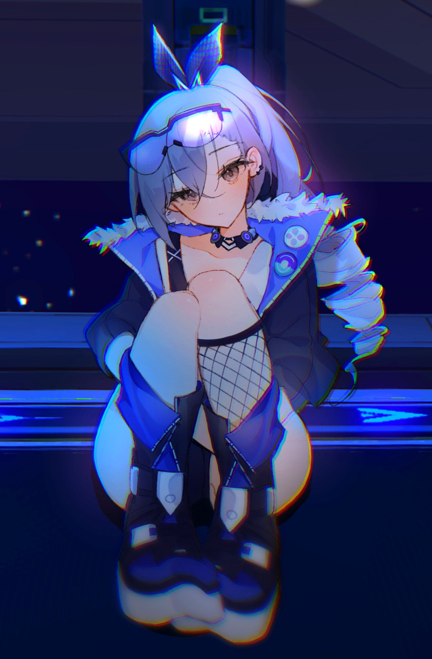 1girl absurdres black_jacket black_tank_top blush brown_eyes choker closed_mouth crop_top ear_piercing eyewear_on_head fur-trimmed_jacket fur_trim grey_hair head_tilt high_side_ponytail highres honkai:_star_rail honkai_(series) jacket li_nauu piercing silver_wolf_(honkai:_star_rail) sitting solo tank_top