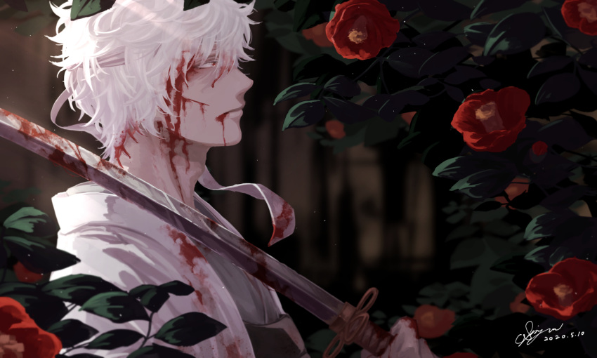 1boy aya_shiro423 blood blood_on_clothes blood_on_face blood_on_weapon dated day flower gintama headband highres holding holding_weapon outdoors profile red_eyes red_flower sakata_gintoki solo upper_body weapon white_hair white_headband