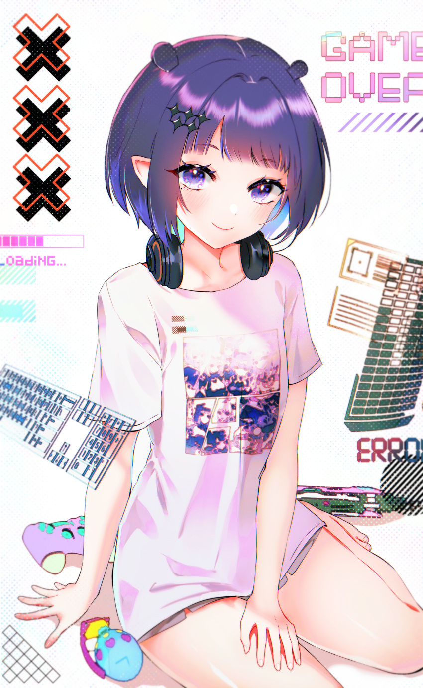 1girl alternate_hairstyle bare_legs barefoot collarbone colored_inner_hair controller english_text flat_chest game_controller headphones headphones_around_neck highres hololive hololive_english light_blush looking_at_viewer mole mole_under_eye multicolored_hair ninomae_ina'nis ninomae_ina'nis_(5th_costume) official_alternate_costume pointy_ears print_shirt purple_eyes shirt short_hair sitting smile solo sowon virtual_youtuber white_background