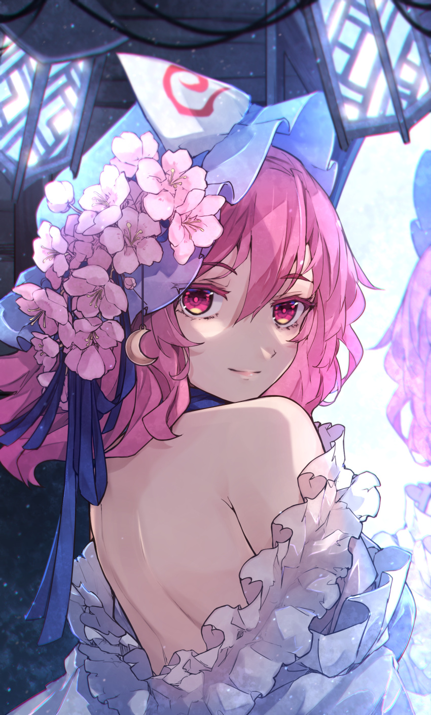 1girl bare_back blue_dress blue_headwear chiroru_(cheese-roll) dress flower hat hat_flower highres looking_at_viewer looking_back pink_eyes pink_flower pink_hair saigyouji_yuyuko smile solo touhou